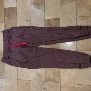 Lululemon red joggers, size 6